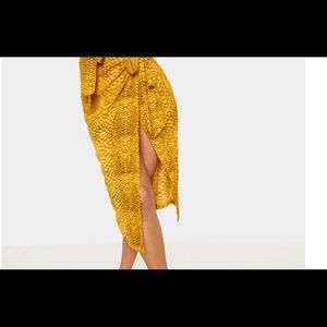 Mustard color, snake print Tie Side Skirt Sz 12